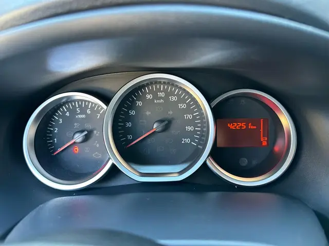 Dacia Sandero 0.9 TCe Bi-Fuel Laureate 2017 Benzine 12
