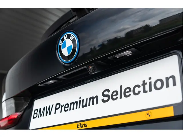 BMW 3 Serie Touring 320e 2024 Hybride Benzine 25