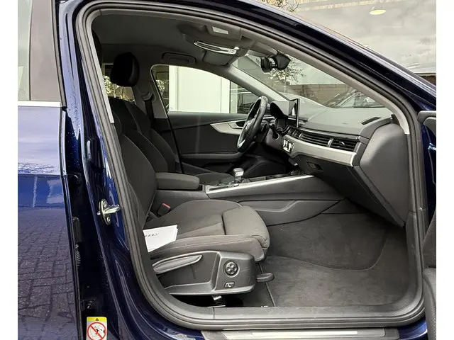 Audi A4 Avant 40 TFSI Advanced Edition 2022 Benzine 15