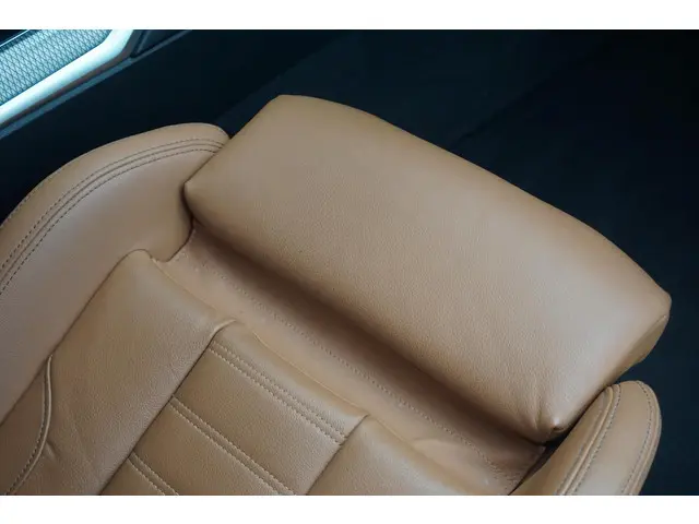 BMW 3 Serie Touring 330e 2023 Hybride Benzine 13