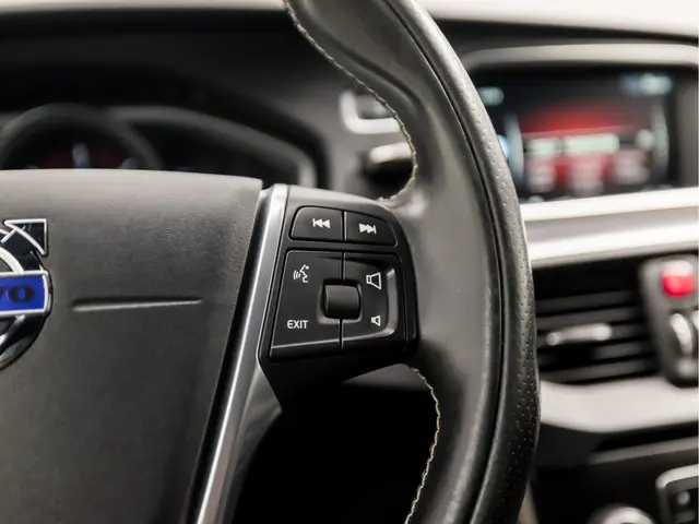 Volvo V40 2.0 D2 R-Design 2016 Diesel 20