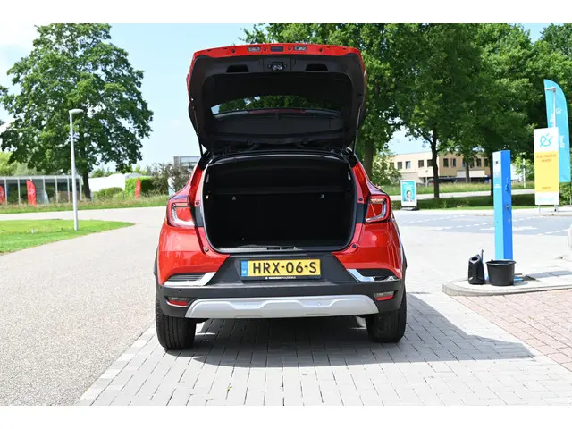 Renault Captur 1.0 TCe 90 techno 2024 Benzine 7