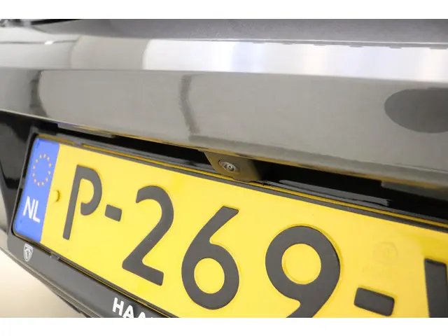 Peugeot 208 1.2 PureTech Allure 2022 Benzine 14
