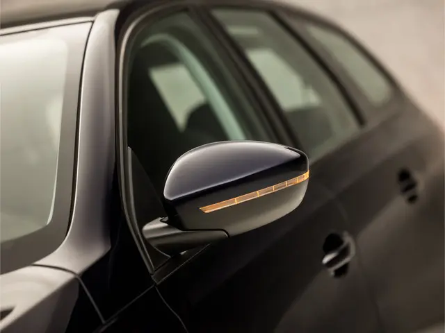 Peugeot 308 SW 1.2 PureTech Sport 2018 Benzine 31