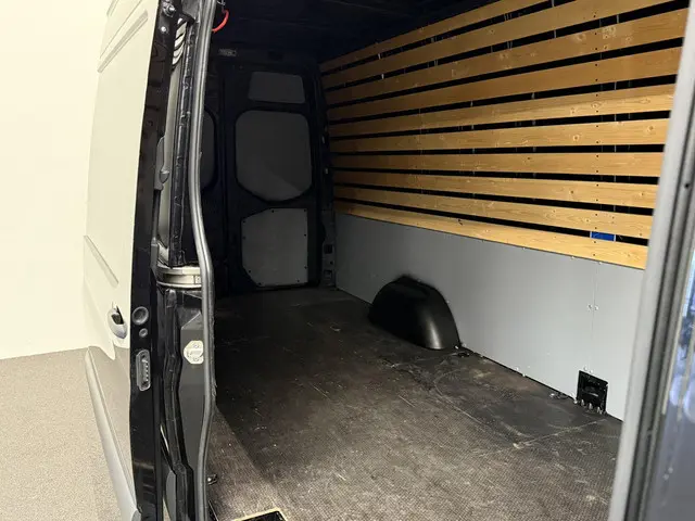 Mercedes-Benz Sprinter 311 1.9 CDI L3H2 RWD 2022 Diesel 11