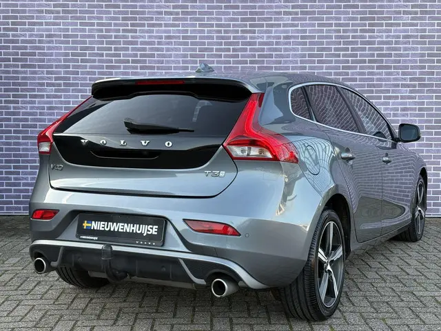 Volvo V40 1.5 T3 Polar+ Sport 2019 Benzine 3