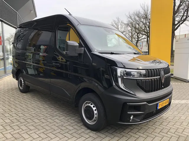 Renault Master T35 2.0 dCi 150 L2H2 Advance 2024 Diesel 6