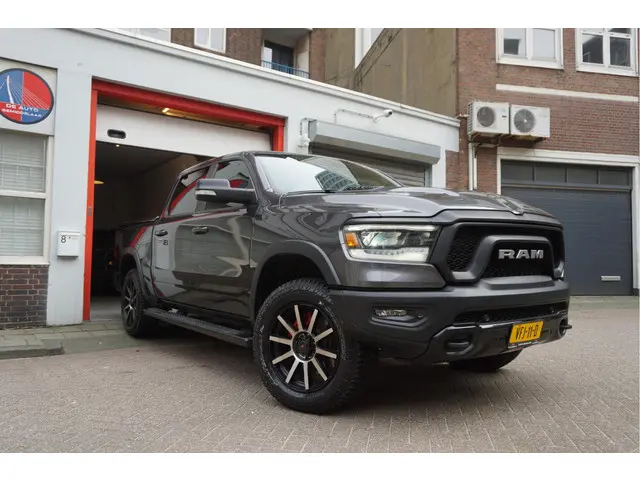 Dodge Ram 1500 5.7 V8 4x4 Rebel Sport 2020 LPG/Gas 44