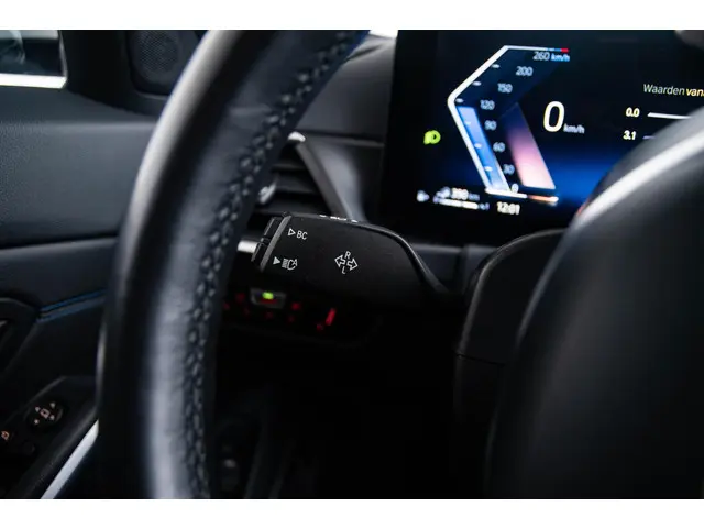 BMW 3 Serie Touring 330e xDrive 2023 Hybride Benzine 44