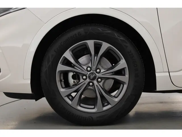 Ford Kuga 2.5 MHEV ST-Line 190pk 2022 Hybride Benzine 34