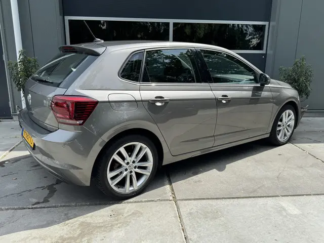 Volkswagen Polo 1.0 TSI 115PK DSG Highline 2020 Benzine 42
