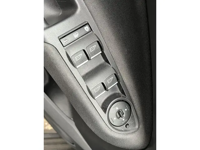 Ford C-MAX 1.0 Titanium 2017 Benzine 15