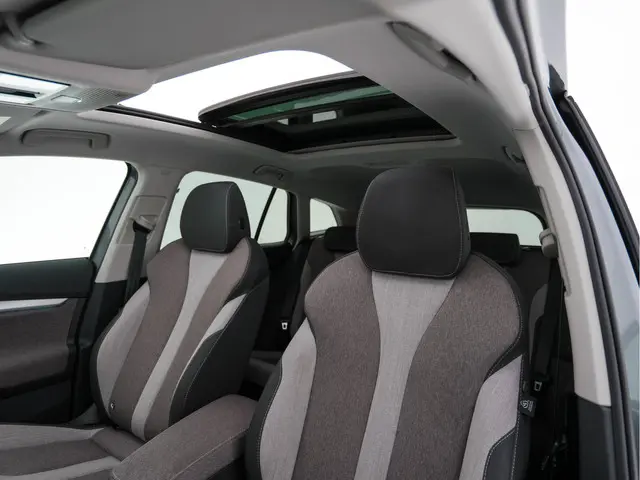 Škoda Enyaq iV 60 [ 3-Fase ] {SOH-87%} 2022 Elektrisch 25