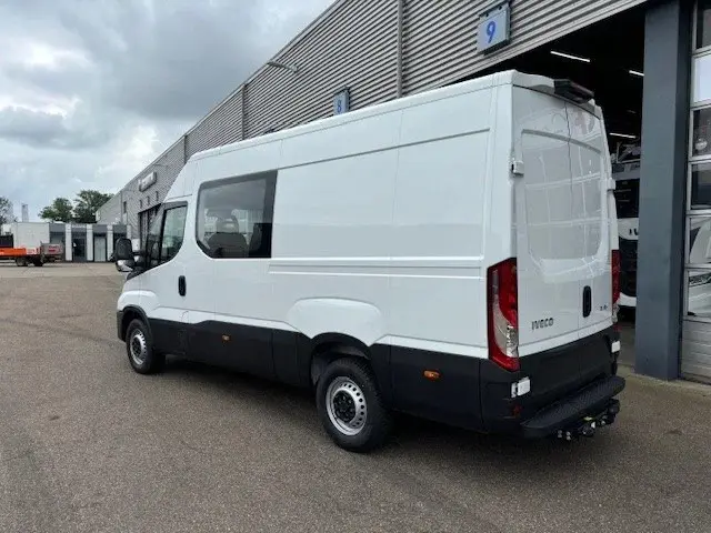 Iveco Daily 35S16V A8 Dubbele cabine Euro 6 2024 Diesel 4