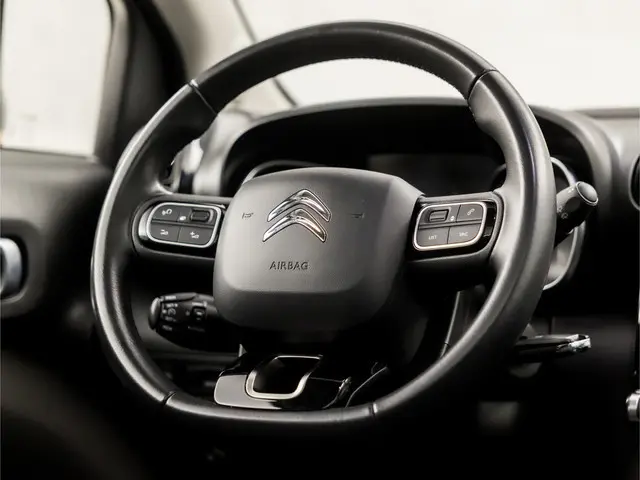 Citroën C3 Aircross 1.2 PureTech S&S Shine 2019 Benzine 18
