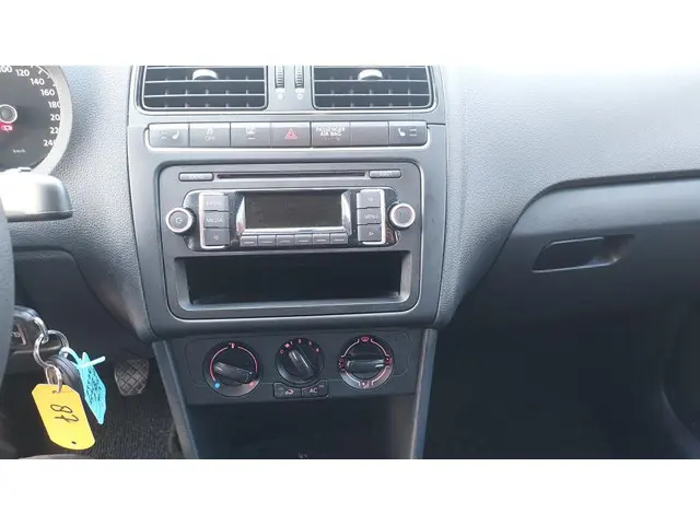 Volkswagen Polo 1.2 Easyline 2013 Benzine 8