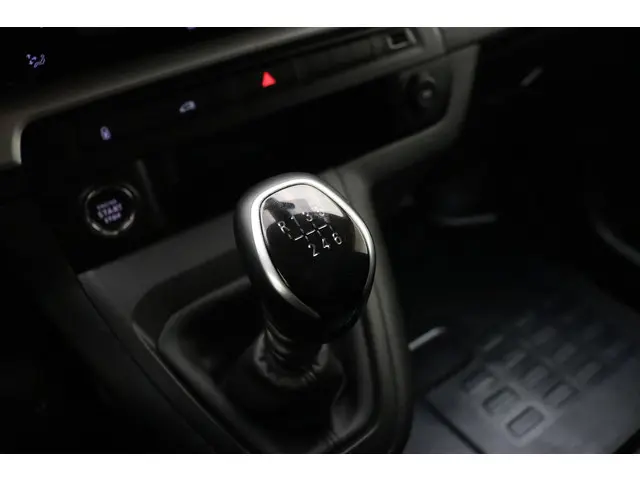 Peugeot Expert 2.0 BlueHDI Standard Sport 2021 Diesel 22