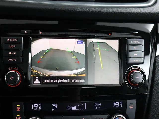 Nissan QASHQAI 1.3 DIG-T Design Edition 2021 Benzine 23