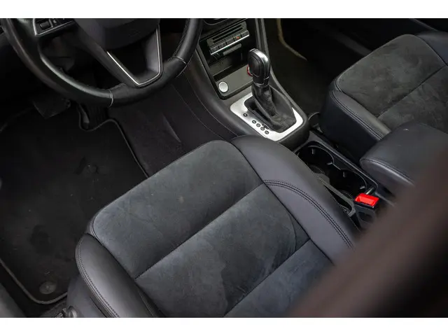 SEAT Alhambra 7p 2015 Benzine 26