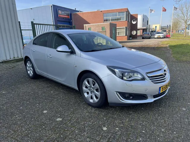 Opel Insignia 1.4 T EcoFLEX Business+ | Bomvol! | 2013 Benzine 6