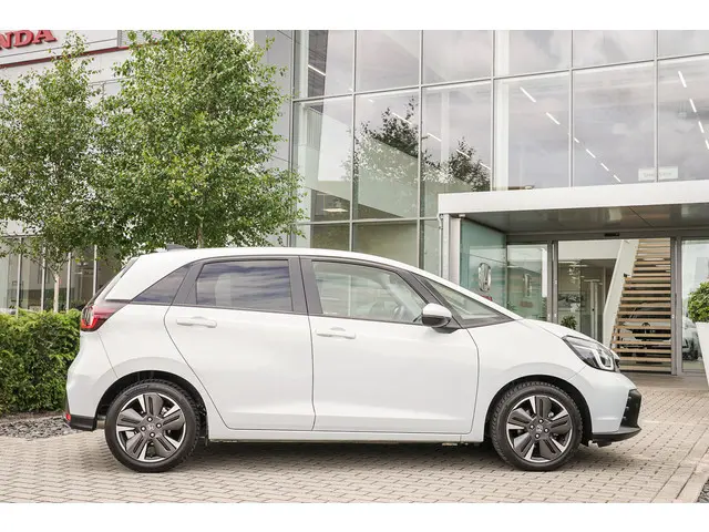 Honda Jazz 1.5i e:HEV ADVANCE 2024 Hybride Benzine 50