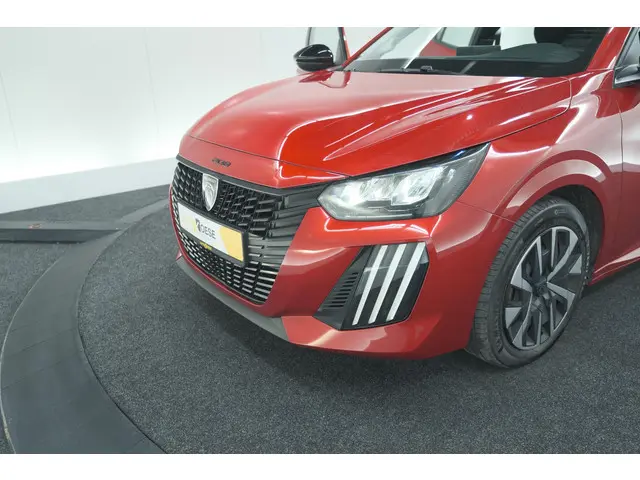 Peugeot 208 PureTech 100 Active 2024 Benzine 13