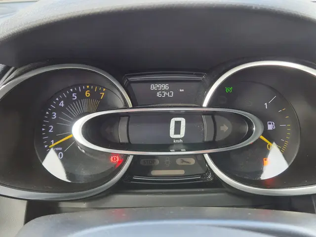 Renault Clio Estate 0.9 TCe Dynamique 2015 Benzine 25