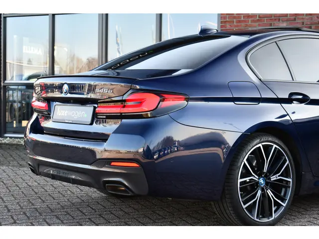 BMW 5 Serie 545e xDrive M-Sport 2021 Hybride Benzine 22