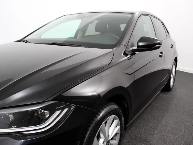 Volkswagen Polo 1.0 TSI 110pk DSG Style 2023 Benzine 28