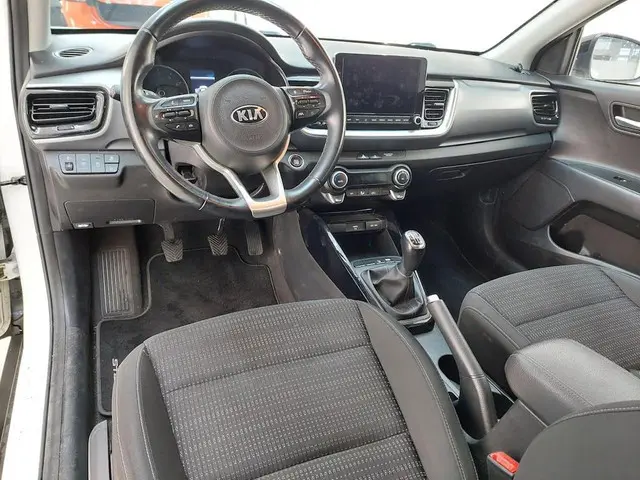 Kia Stonic 1.0 T-GDI MHEV DYNAMICPLUSLINE 2021 Benzine 4