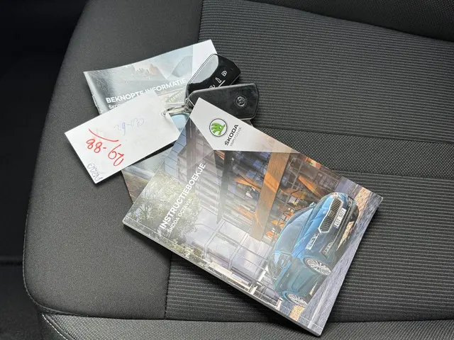 Škoda Octavia COMBI 1.0 TSI SPORT BUSINESS 2022 Benzine 27