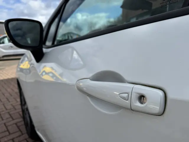 Nissan Micra 0.9 IG-T Tekna 2017 Benzine 9