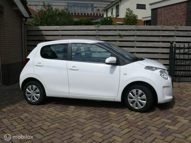 Citroën C1 1.0 VTi Feel 2021 Benzine 4