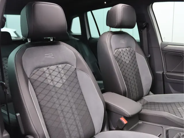 Volkswagen Tiguan Hybrid R-Line 2023 Hybride Benzine 23
