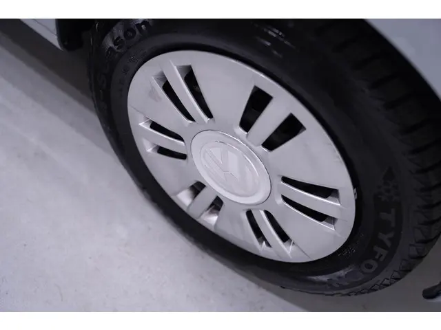 Volkswagen up! 1.0 Move Up 2014 Benzine 15