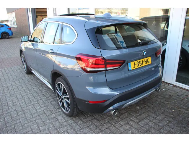 BMW X1 sDrive20i High Executive 2020 Benzine 4