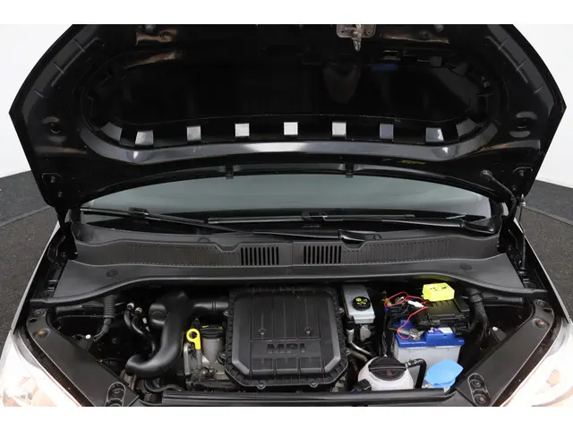 Volkswagen up! 1.0 cheer up! BlueMotion 2013 Benzine 31