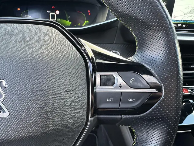 Peugeot 2008 1.2 Turbo 130 PK GT Pack 2021 Benzine 21