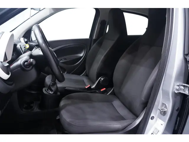 Smart Forfour 1.0 Pure 2016 Benzine 29