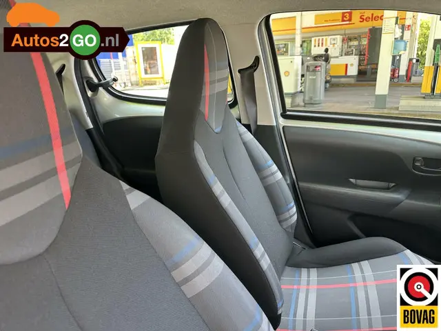 Peugeot 108 1.0 e-VTi Active 2015 Benzine 15