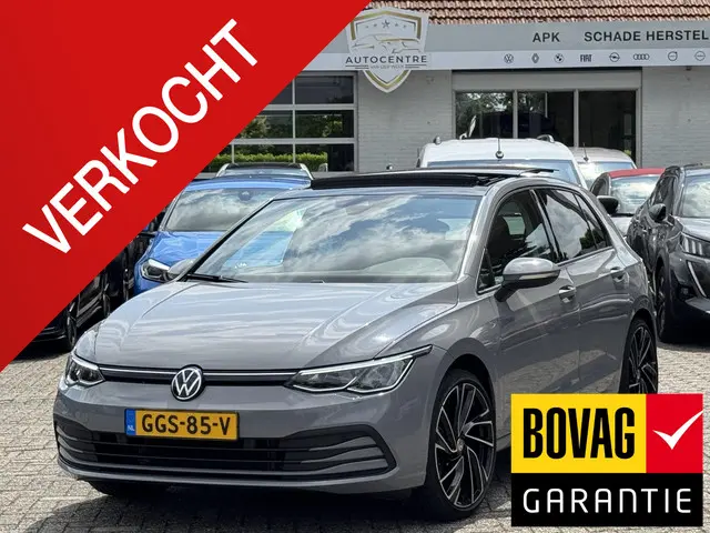 Volkswagen Golf 1.0 eTSI Life Business 2022 Benzine