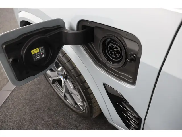 BMW X5 xDrive50e 2025 Hybride Benzine 38