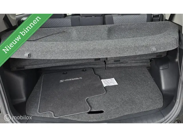 Toyota Verso-S 1.3 VVT-i Dynamic 2013 Benzine 42