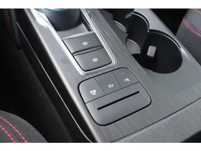 Ford Kuga 2.5 PHEV ST-Line 2024 Hybride Benzine 26