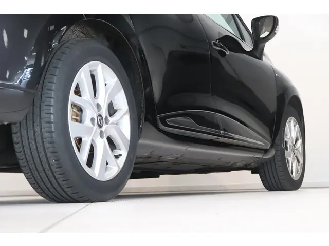 Renault Clio Estate 0.9 TCe Limited 2020 Benzine 15