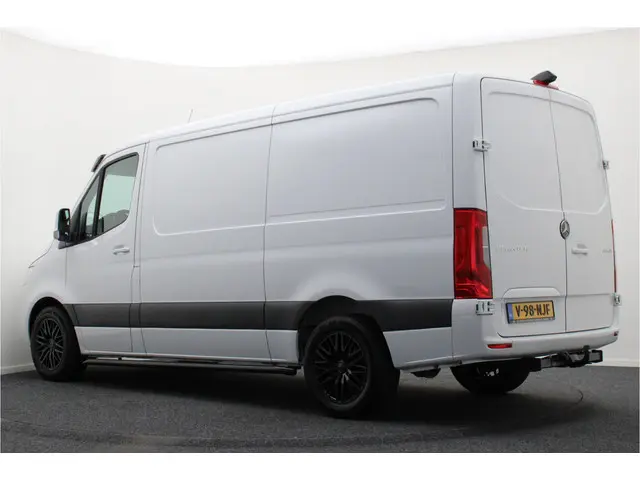 Mercedes-Benz Sprinter 3