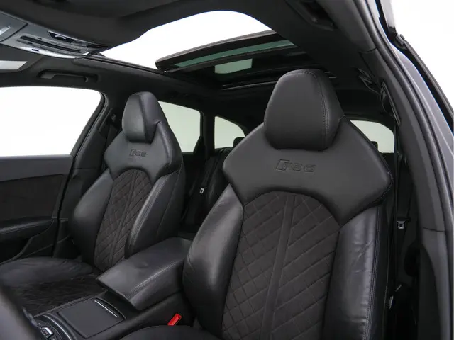 Audi RS6 Avant 4.0 TFSI Quattro 2015 Benzine 24