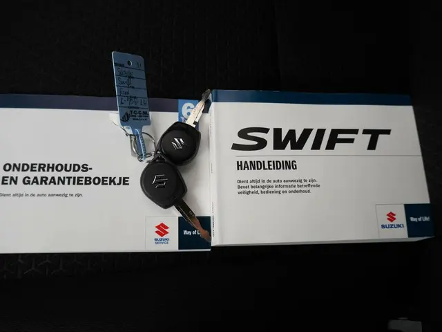 Suzuki Swift 1.2 Select Smart Hybrid 2021 Benzine 17