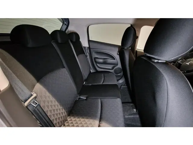 Mitsubishi Space Star 1.2 Dynamic 2025 Benzine 4