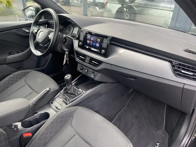 Škoda Scala 1.0 TSI Online Edition 2022 Benzine 27